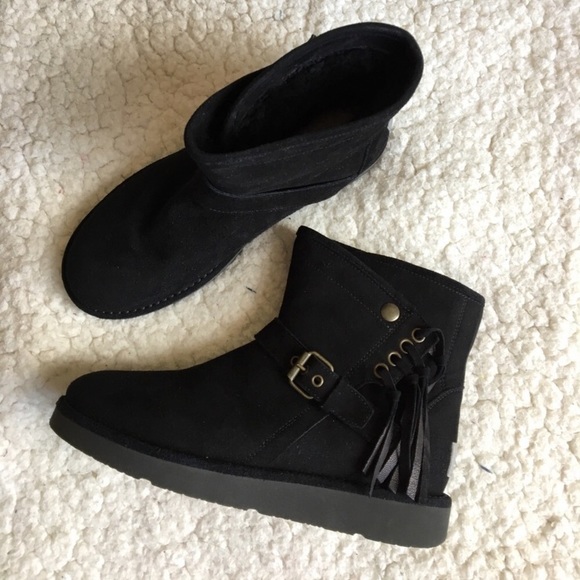 UGG Australia Karisa Short Moto Boots Bootie - Picture 3 of 6